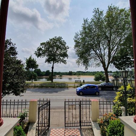 Turmhotel Weserblick BRE Екстериор снимка