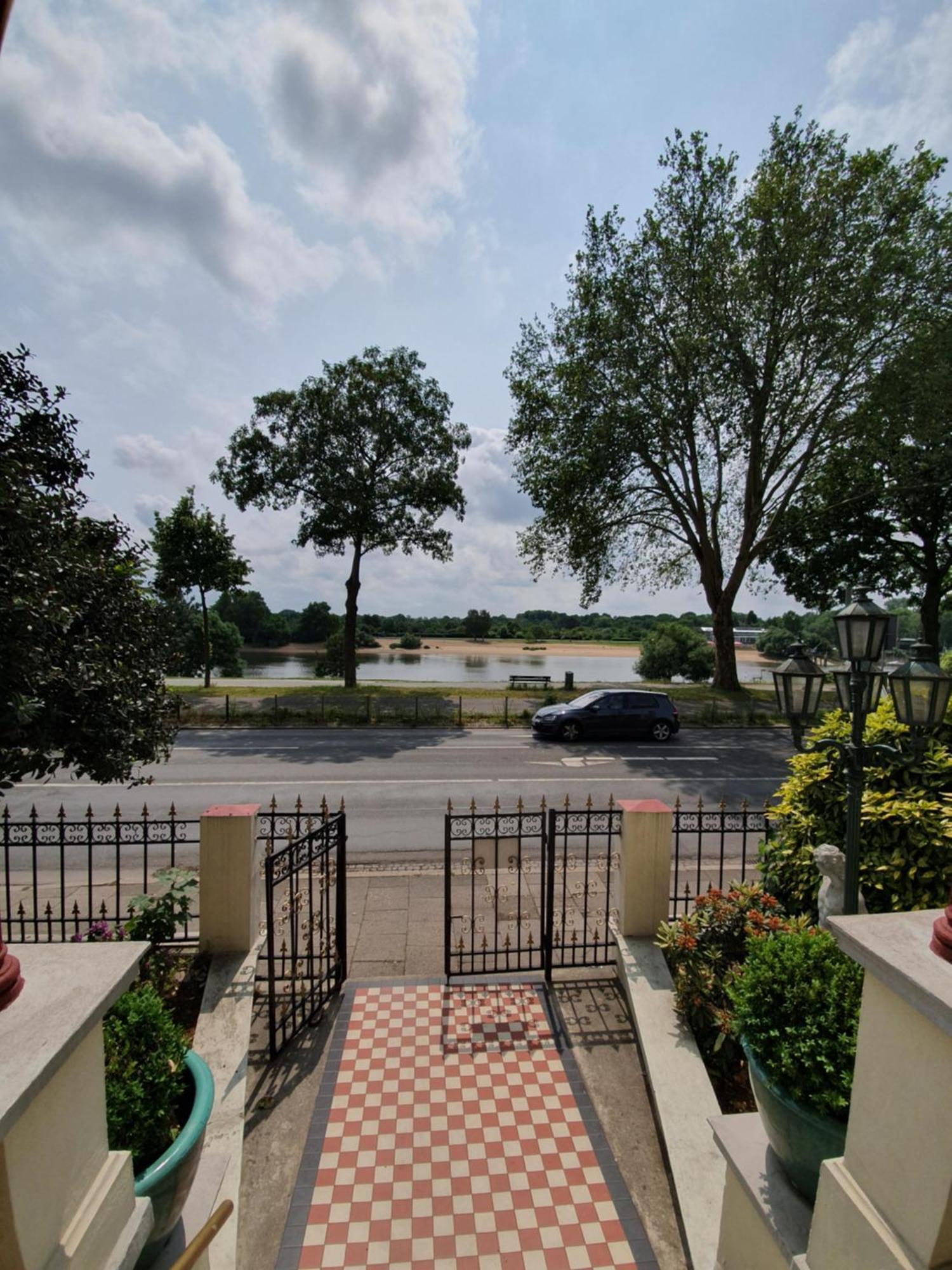 Turmhotel Weserblick BRE Екстериор снимка