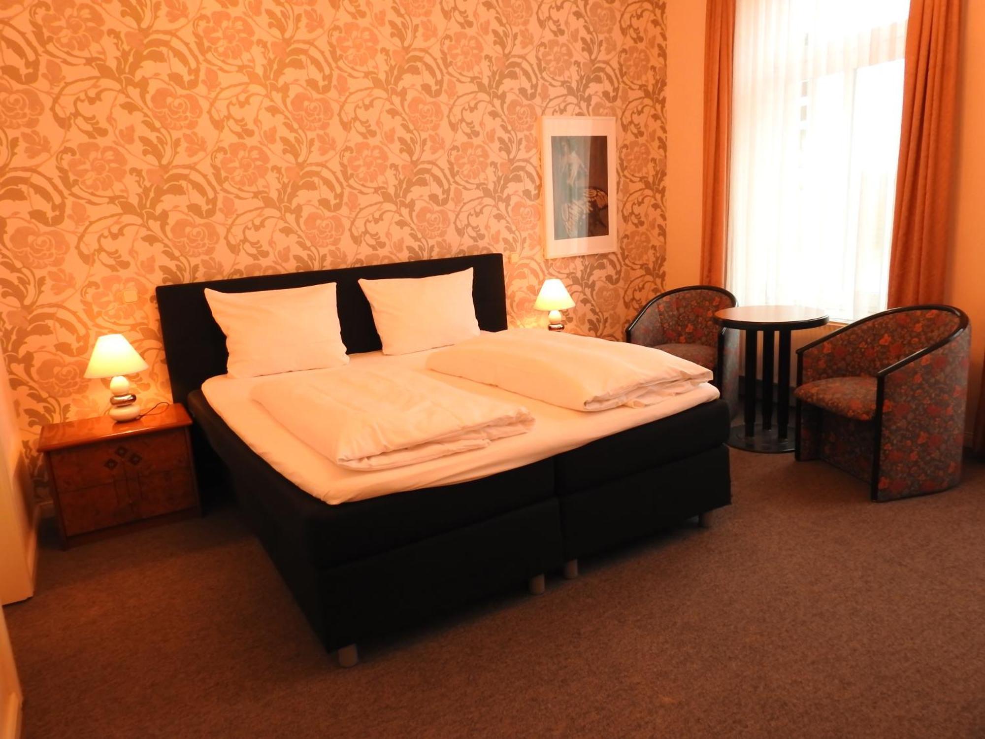 Turmhotel Weserblick BRE Екстериор снимка