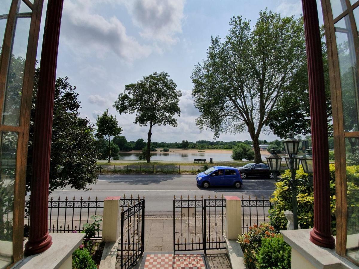 Turmhotel Weserblick BRE Екстериор снимка